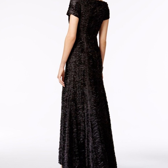 B Michael Rippled Off-The-Shoulder Gown - Picture 3 of 4